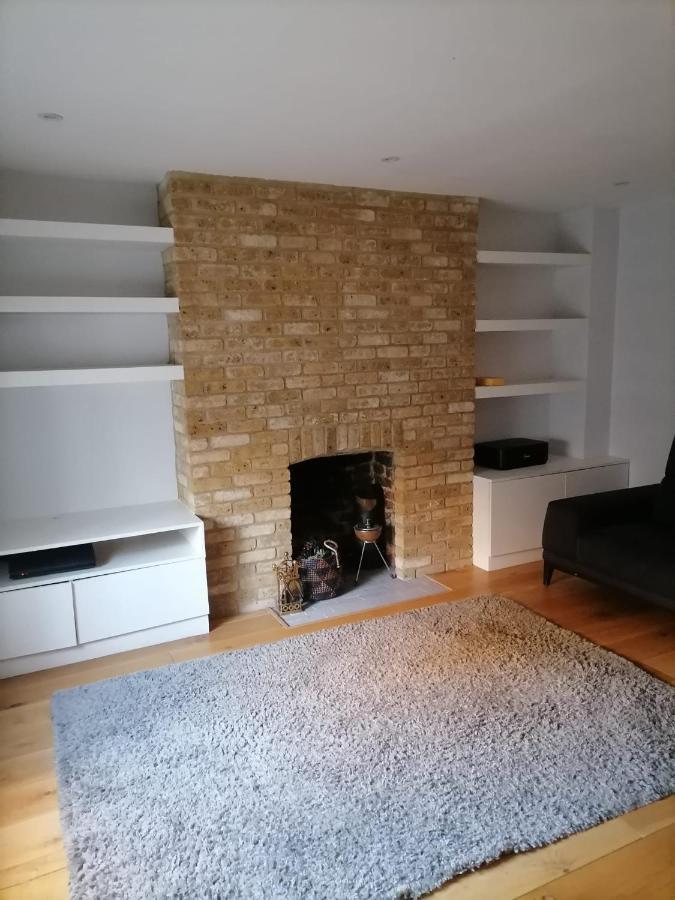 לונדון Garden Rooms 20 Min Walk From Camden Town & Kings Cross St Pancras מראה חיצוני תמונה